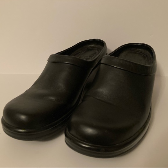 size 38 in dansko shoes